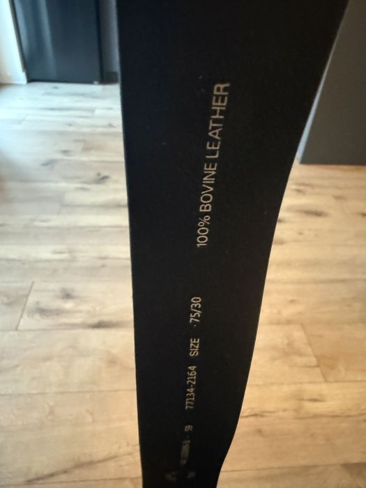 Pasek Levis czarny 75r.