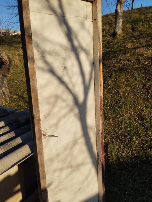 Продам дерев'яні вікна та двері