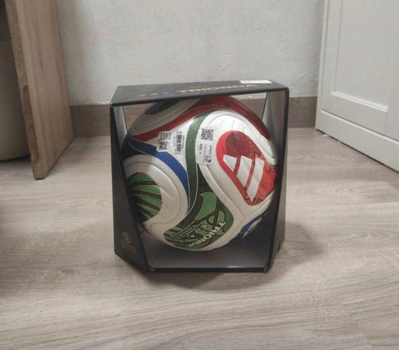 Piłka do piłki nożnej Adidas oficjalna piłka mundialowa 2026 TRIONDA