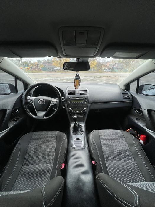 Toyota Avensis 2.0 газ бензин