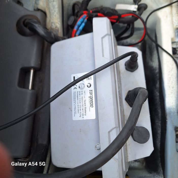 Vendesse Kayak Feelfree com motor eléctrico torqeedo com bateria própr