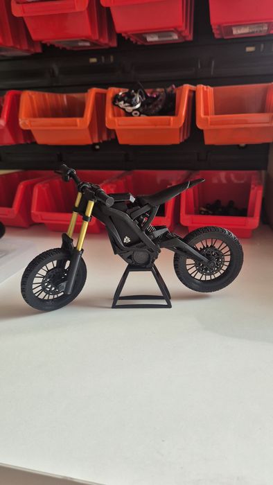 Drukowany w 3D motor cross/enduro – świetna ozdoba i prezent!