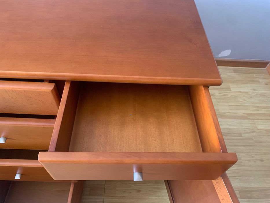 Móvel Aparador / Apoio - Cerejeira - Excelente