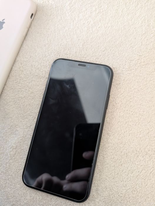 Apple  iPhone XR