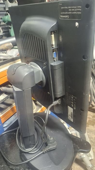 Monitor LCD Gateway Ecrã 17
