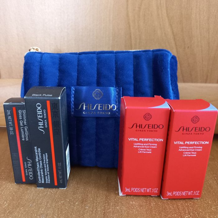 Shiseido vital perfection  Zestaw +kosmetyczka+