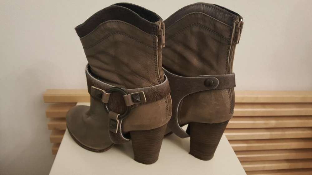 Skórzane botki rozmiar 37