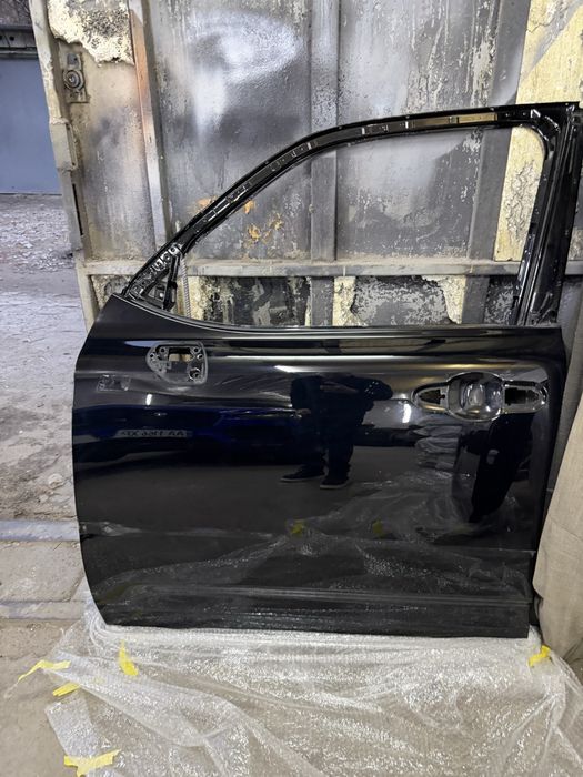 Двері передні ліві toyota land cruiser 300