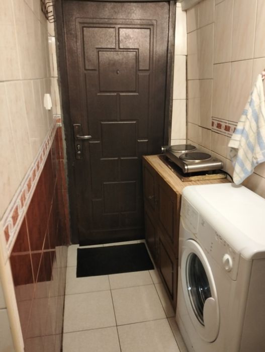 Сдам  посуточно  от хозяики  квартиру на против  Жд вокзал