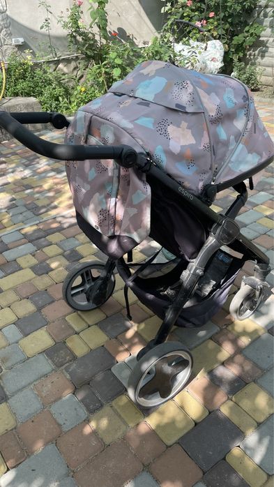 Дитяча коляска