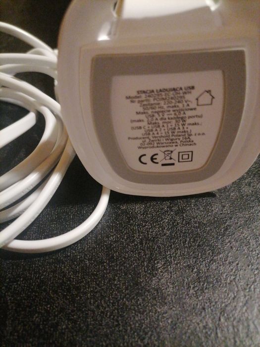 Stacja ładująca USB