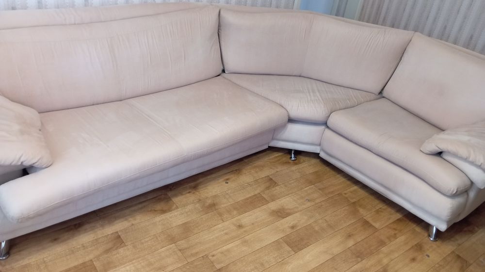 Химчистка мягкой мебели и ковров с удалением запахов. Оплата частями