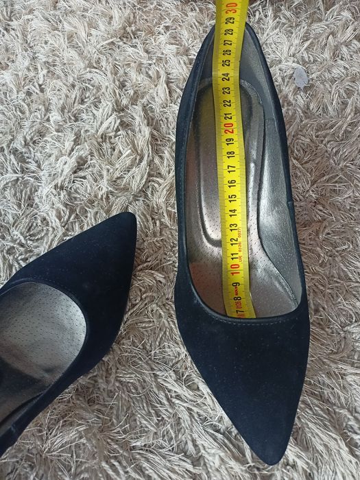 Eleganckie buty damskie na słupku 38