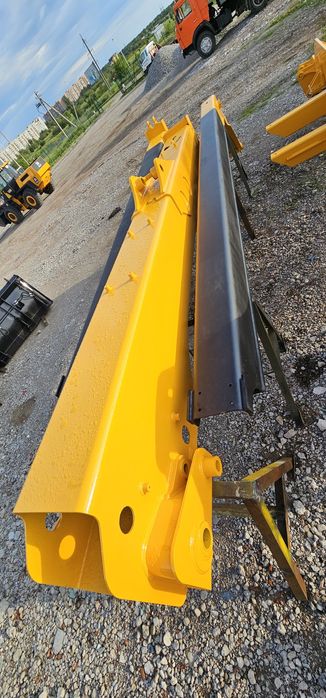 Продам  стрілу  до JCB 540-140