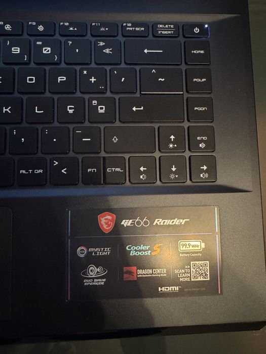 Portátil MSI GE66 raider 10sf