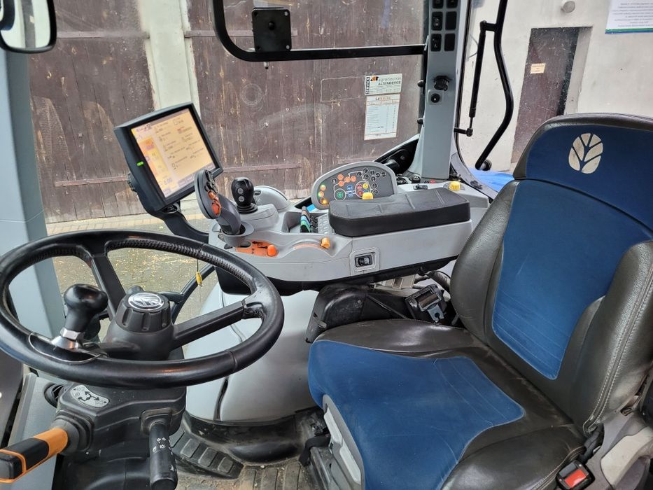 Ciągnik New holland  t7.230 autocomannd 270 t 7000