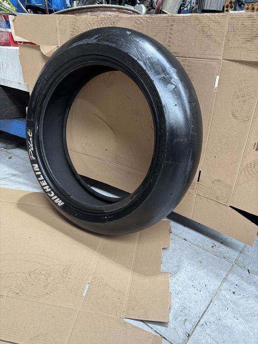 Pneu michelin Slick 180/67 R17