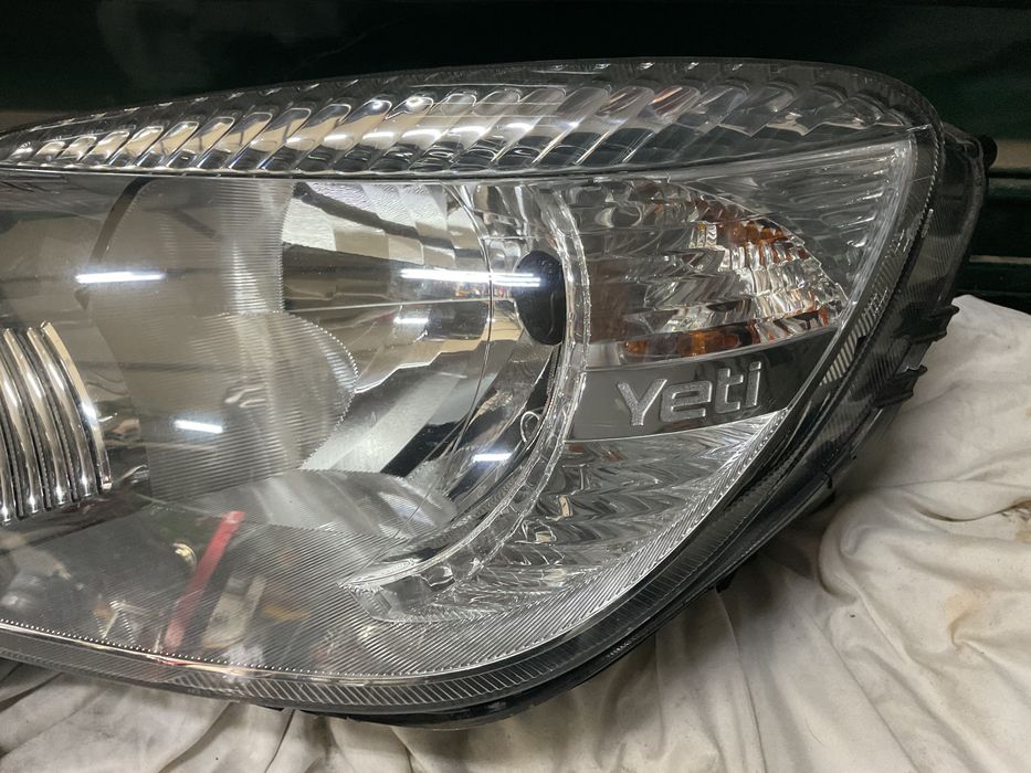 Vendo Farol Skoda Yeti