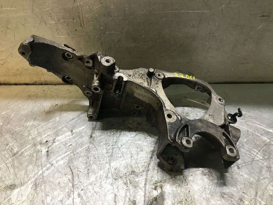 APOIO / SUPORTE DO ALTERNADOR RENAULT LAGUNA / ESPACE / MASTER 2.2DCI