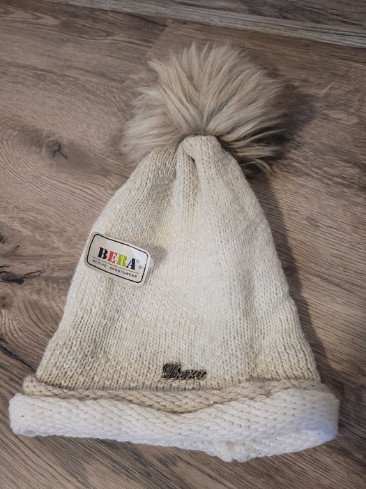 Bera nowe czapki z metką