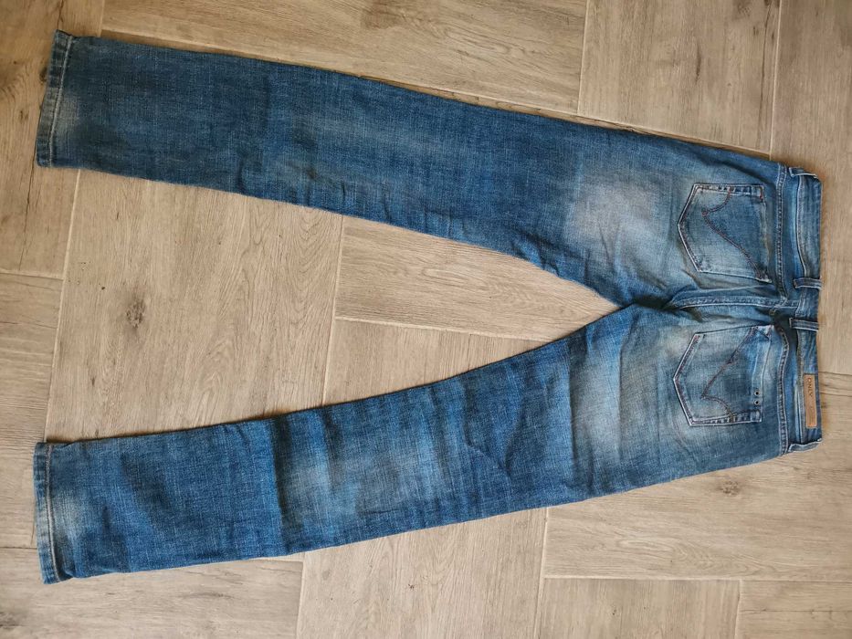 Dżinsy rozmiar 38