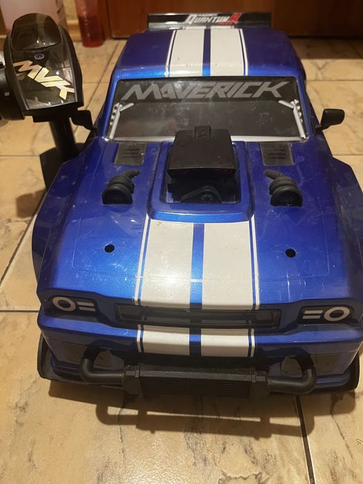 Maverick Model HPI машинка на радіоуправлінні