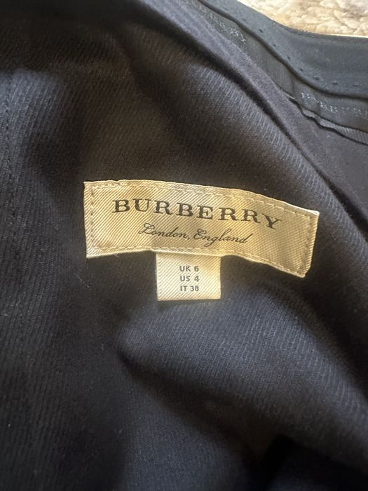 Шорты женские Burberry