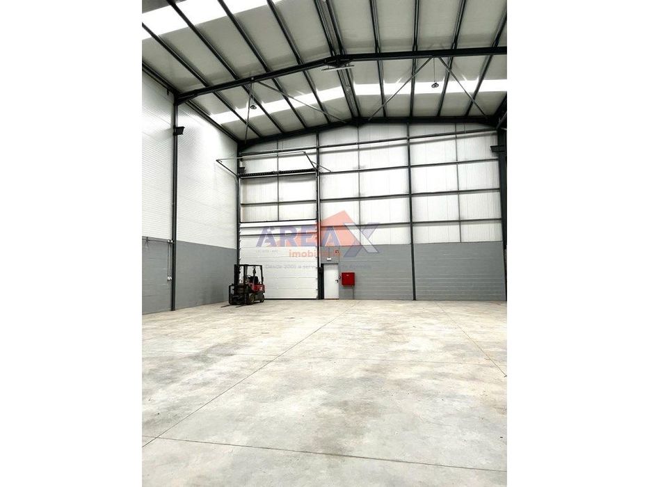 Pavilhão para industria com 400m2 de implantação + 69m2 de escritór...