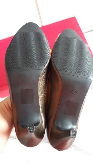 Buty damskie rozm. 38