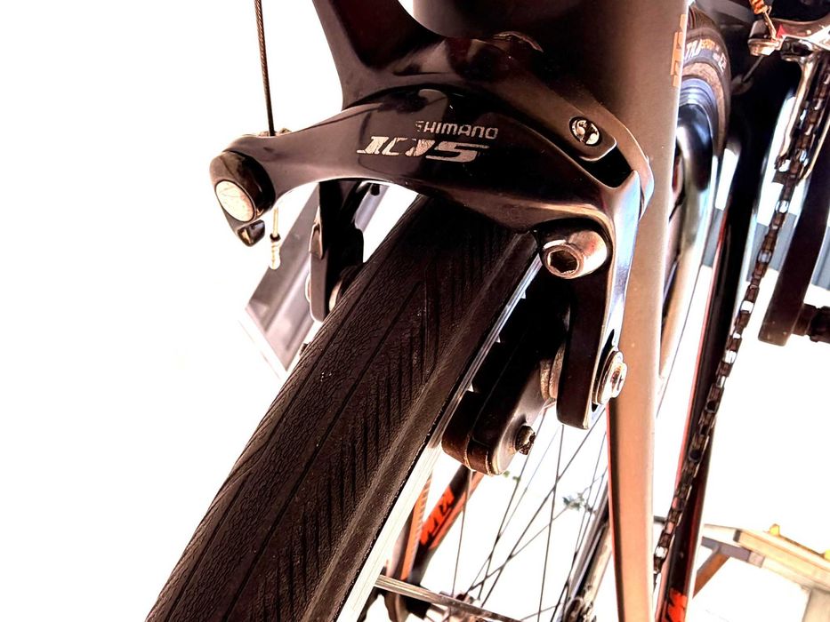 Bicicleta estrada KTM Revelator , em  full carbono
