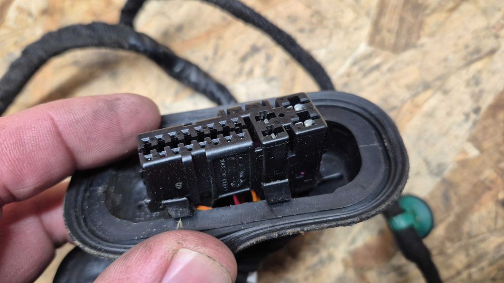 AUDI A4 B6/B7 (8E)-CABLAGEM ORIGINAL PORTA TRÁS DIR. e ESQ. EXCELENTE