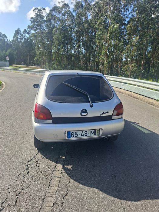 Ford fiesta 1.8D pronto a andar