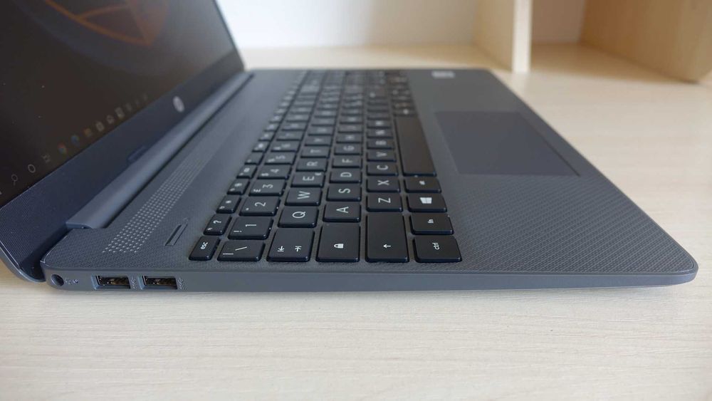 НОВЫЙ Ноутбук HP 15s-fq2094nl 15.6 i3-1115G4 8GB 256GB АКБ 100% Win11