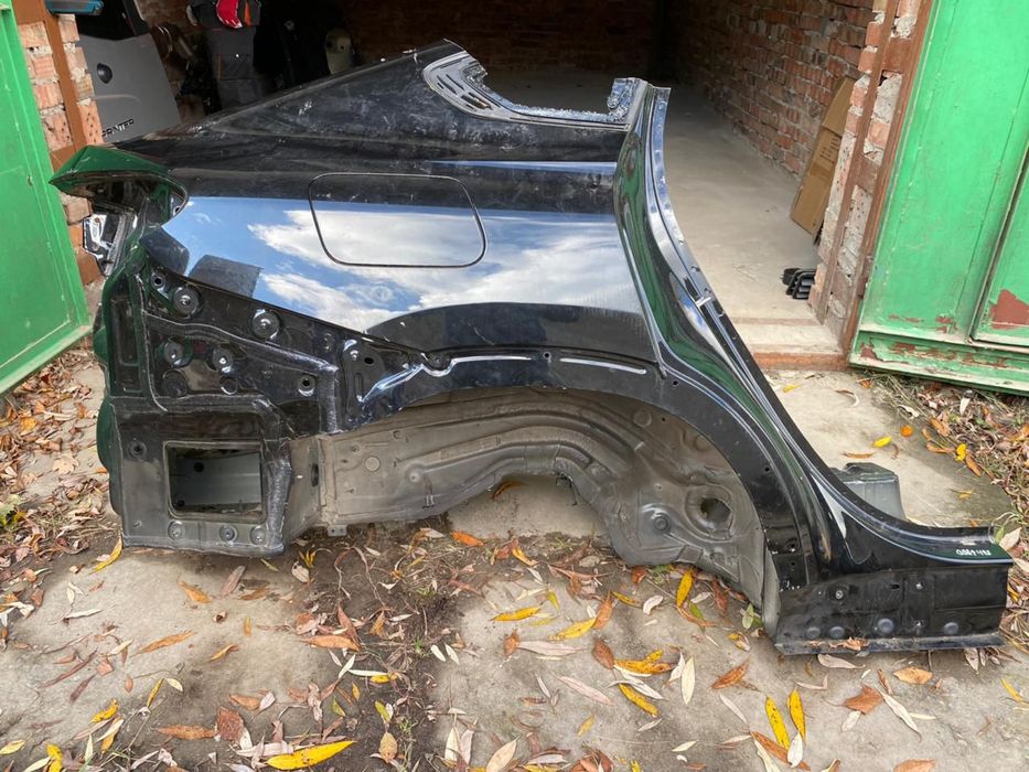 Заднє праве крило четверть G06 475