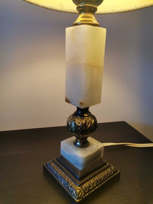 Lampa francuska z lat 70-tych XX wieku - onyx