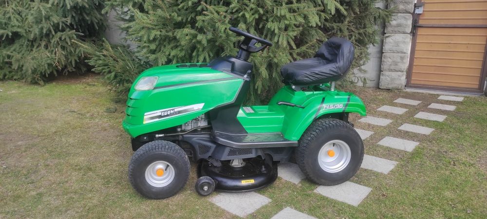 Газонокосарка,садовий трактор,газонокосилка