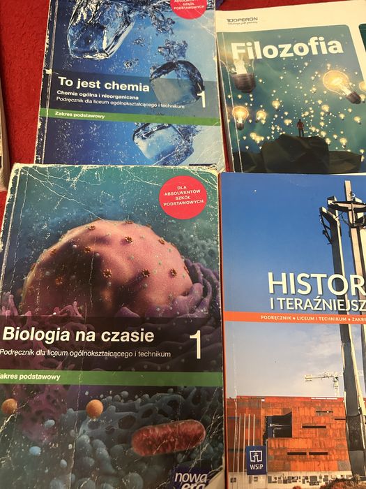 Sprzedam ksiąźki 1 klasa liceum