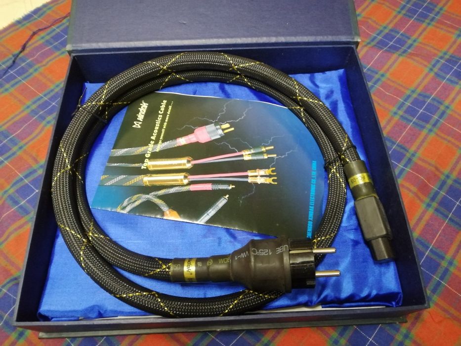 Kabel sieciowy xindak PC - 03 1,5m