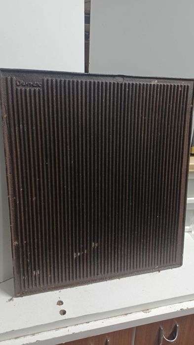 Grelhador em ferro fundido para aplicar em fogão a gás.