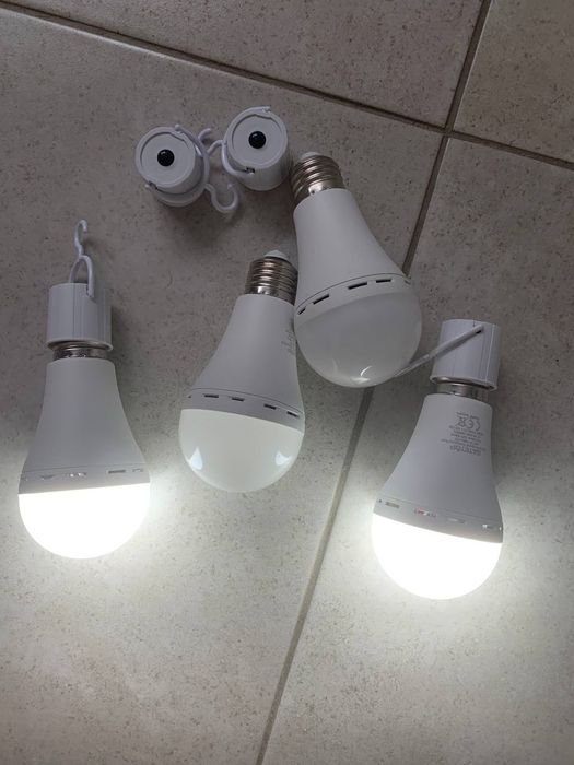 Акумуляторна лампа, БЛЕКАУТ лампочка, Аварійна лампа