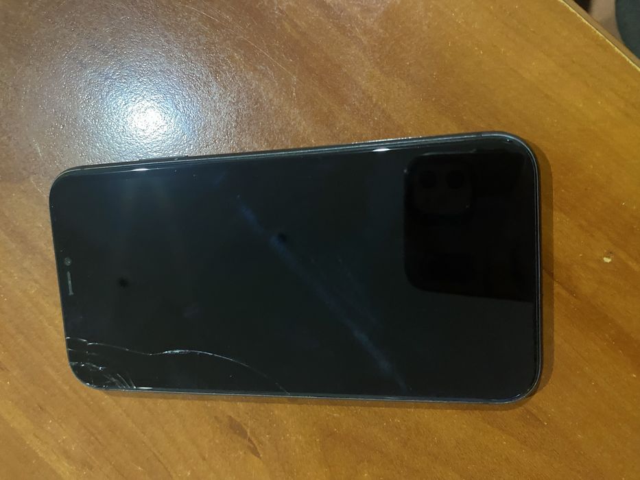 Продам Iphone 11 64gb