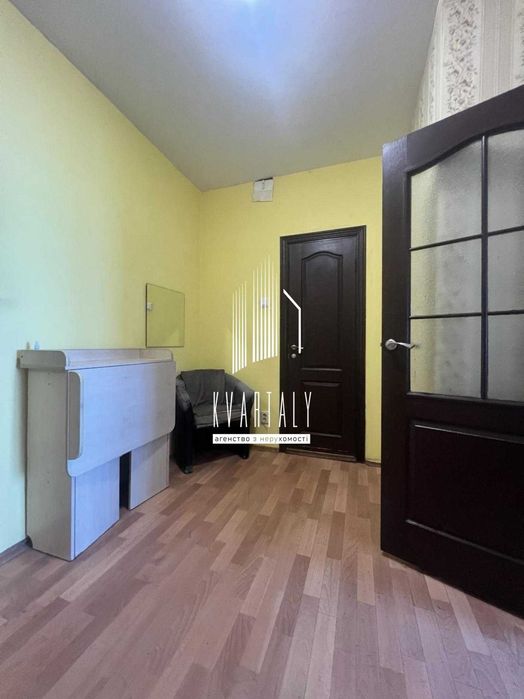 Продаж 3-кімнатної квартири вул. Милославська, 4
