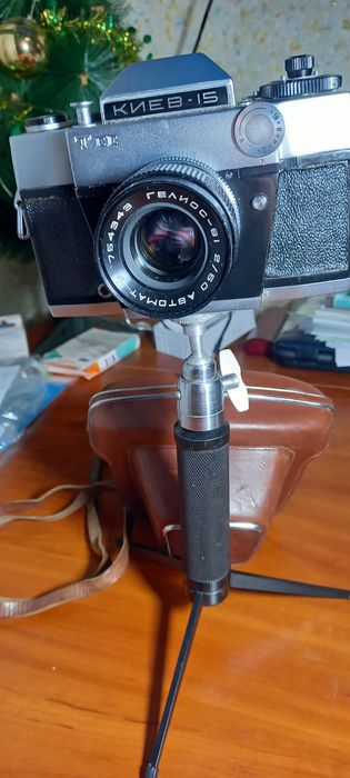 Фотоапарат Київ з утримувачем