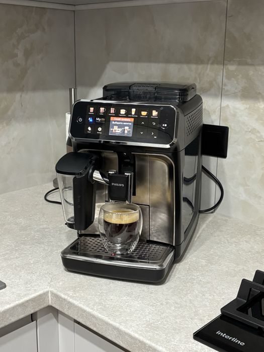 Кавомашина Philips late go 5400