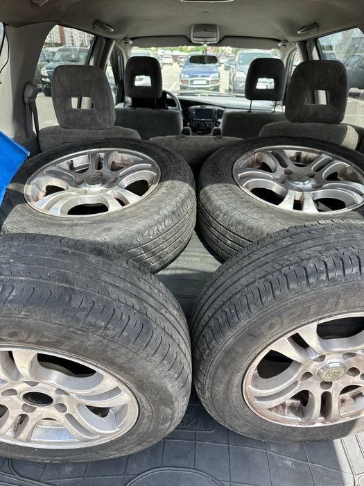 Продам mazda mpv