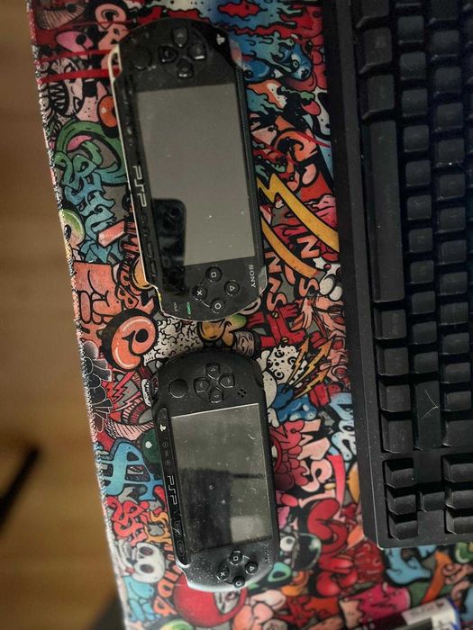 Lote 2 Consolas Sony PSP (Para Peças, Reparação ou Projeto)