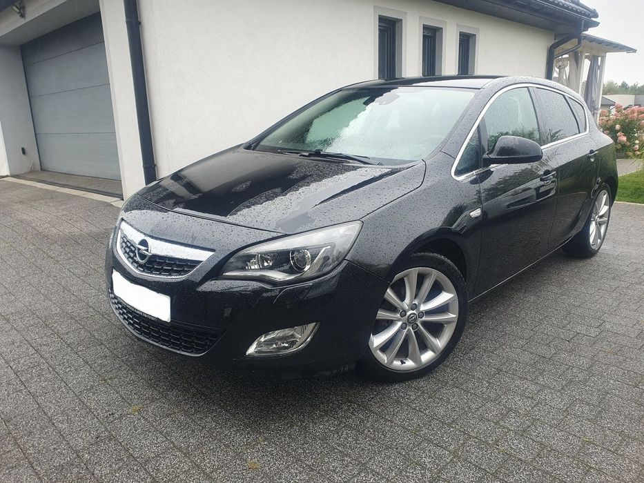 Opel Astra 1.4Turbo benzyna 140KM Skóra Kamera Alu 18 Navi