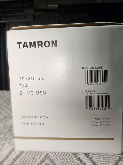 Objetiva TAMRON 70-210mm como nova na Caixa de Origem.