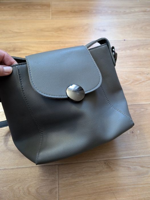 Сумка жіноча сірого кольору