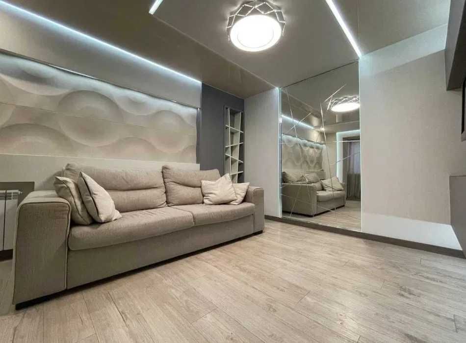 Продам 2 к. квартиру 64 м2 Аэрокосмический Гагарина метро Левада Спортивная с/м Таврия Сертификат